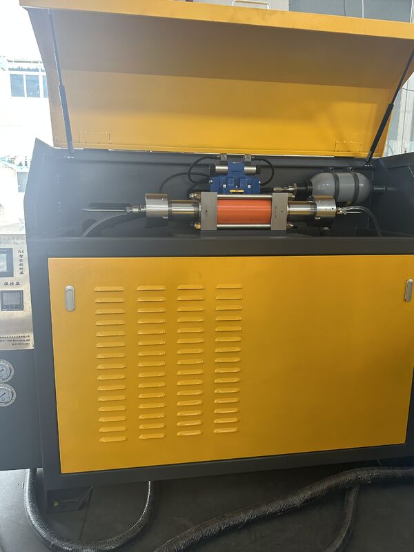 Compact Servo Integrated Waterjet Booster Cabinet With Ball And Bead Sealing Technology