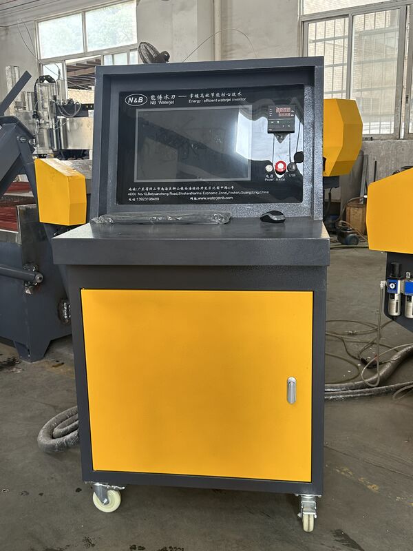 Intelligent Servo Integrated Waterjet Booster Cabinet For CNC Cutting Centers